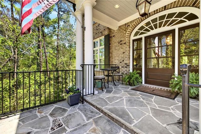 1116 Dawn View Lane NW, Atlanta, GA 30327