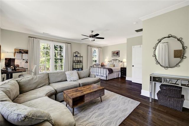 1116 Dawn View Lane NW, Atlanta, GA 30327