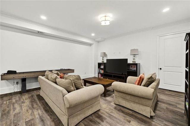1116 Dawn View Lane NW, Atlanta, GA 30327