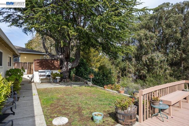 17774 Trenton Dr, Castro Valley, CA 94546