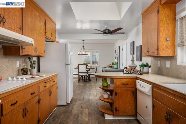 17774 Trenton Dr, Castro Valley, CA 94546