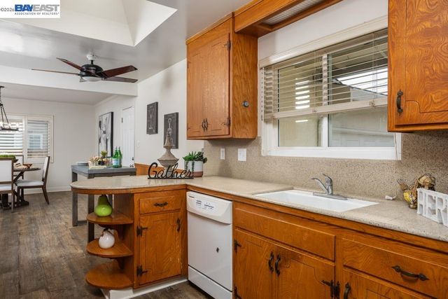 17774 Trenton Dr, Castro Valley, CA 94546