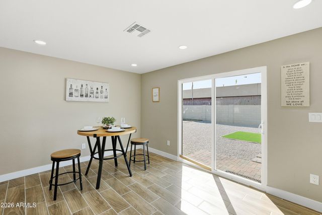 4929 W BERKELEY Road, Phoenix, AZ 85035