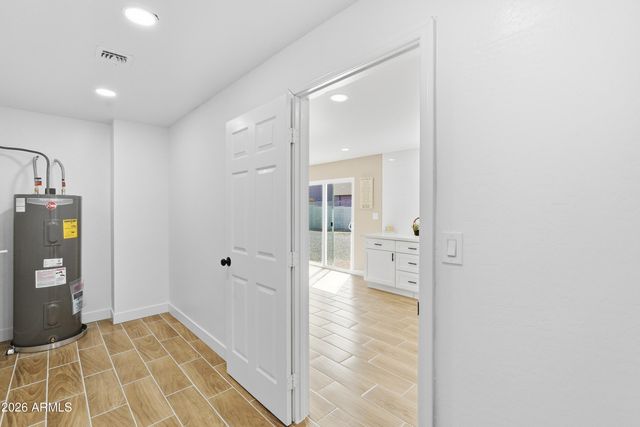 4929 W BERKELEY Road, Phoenix, AZ 85035