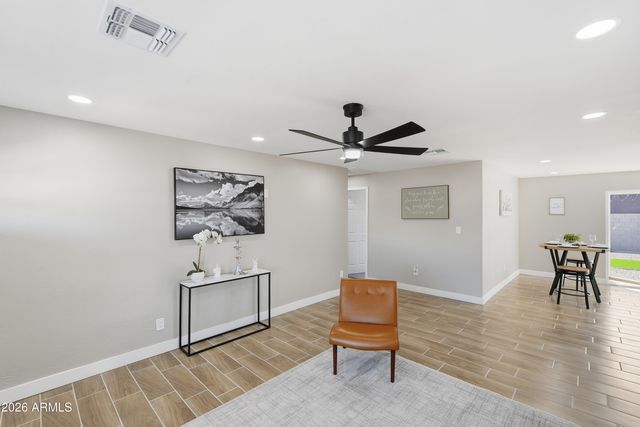 4929 W BERKELEY Road, Phoenix, AZ 85035