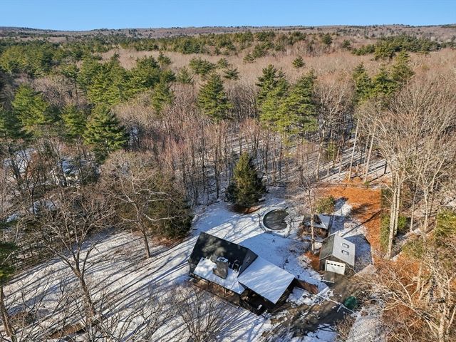 143 Hudson Rd, Stow, MA 01775