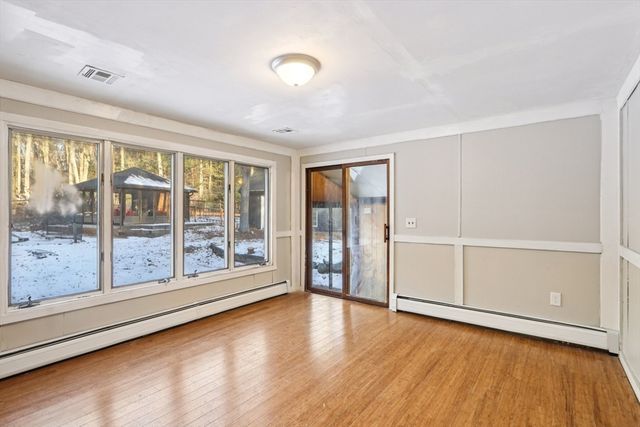 143 Hudson Rd, Stow, MA 01775