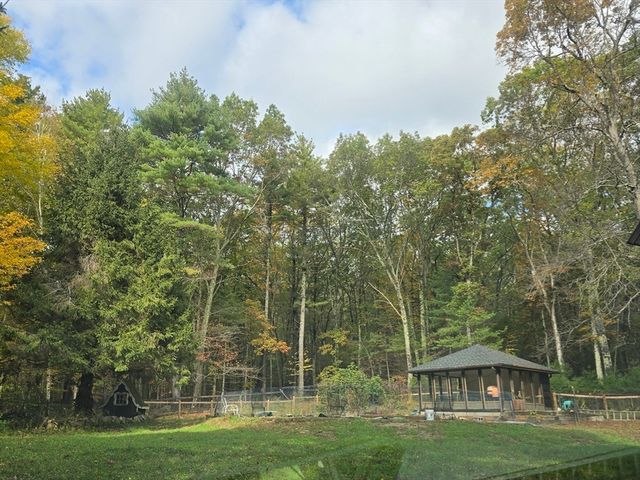 143 Hudson Rd, Stow, MA 01775