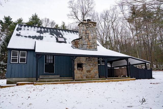 143 Hudson Rd, Stow, MA 01775