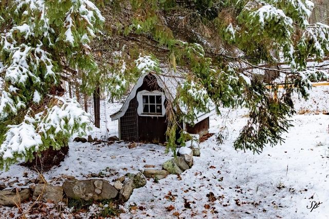 143 Hudson Rd, Stow, MA 01775