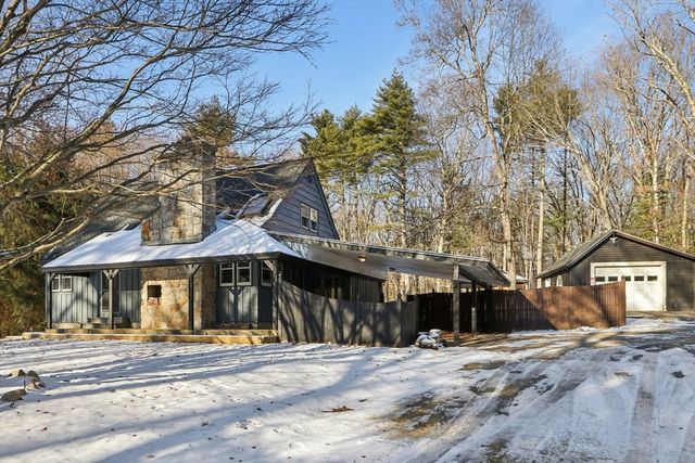 143 Hudson Rd, Stow, MA 01775