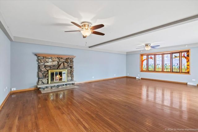 8305 S 85th Court, Hickory Hills, IL 60457