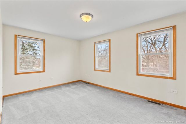 8305 S 85th Court, Hickory Hills, IL 60457