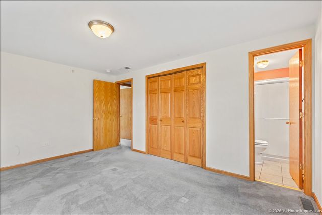 8305 S 85th Court, Hickory Hills, IL 60457