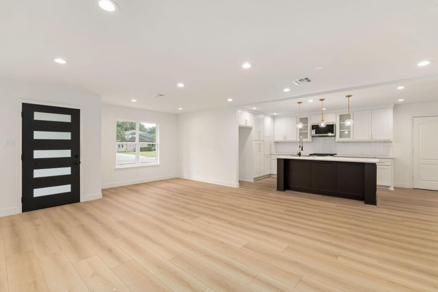 7414 Janak Drive, Houston, TX 77055