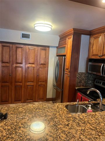 3300 N OCEAN Drive 2B, Hollywood, FL 33019