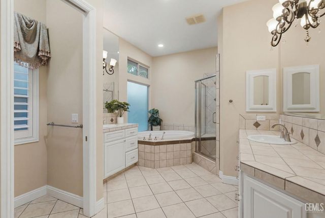 2206 Ribble Valley Drive, Bakersfield, CA 93311