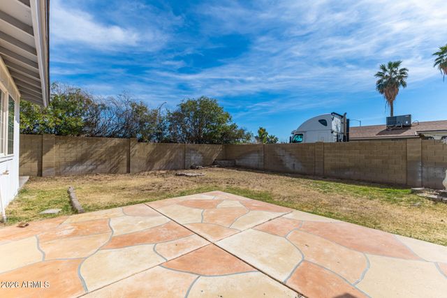 7103 W VOGEL Avenue, Peoria, AZ 85345