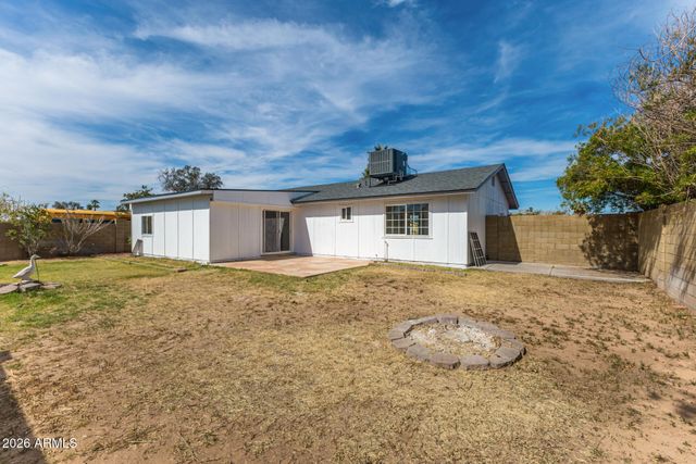 7103 W VOGEL Avenue, Peoria, AZ 85345