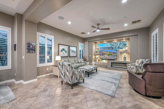 12927 W Quail Track Drive, Peoria, AZ 85383