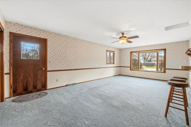 200 Greenfield AVENUE, Waukesha, WI 53186
