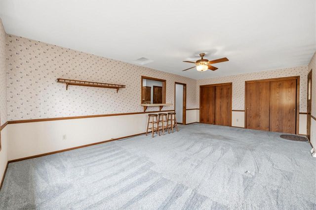 200 Greenfield AVENUE, Waukesha, WI 53186