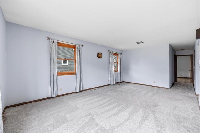 200 Greenfield AVENUE, Waukesha, WI 53186