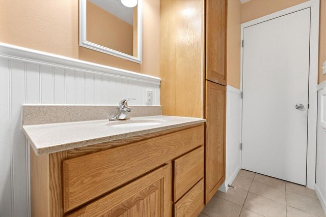 200 Greenfield AVENUE, Waukesha, WI 53186