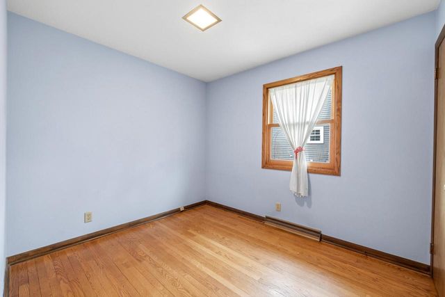 200 Greenfield AVENUE, Waukesha, WI 53186