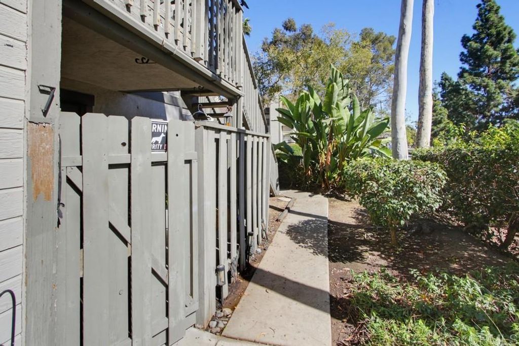 1953 Wellington Lane 7, Vista, CA 92081 — photo 3