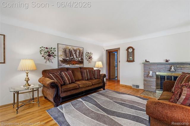 9610 Norborne, Redford Charter Township, MI 48239