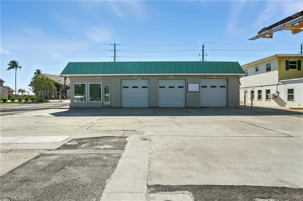 19003 San Carlos BLVD, FORT MYERS BEACH, FL 33931 — photo 4
