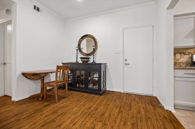 1201 Bering Drive 31, Houston, TX 77057