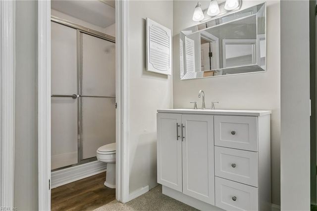 103 Stratford Dr Apt B, Williamsburg, VA 23185