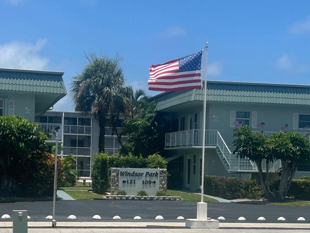 121 Wettaw Lane 214, North Palm Beach, FL 33408