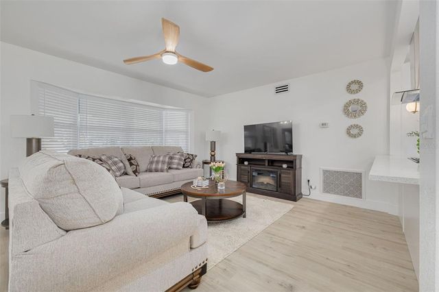 12391 83RD AVENUE, Seminole, FL 33772