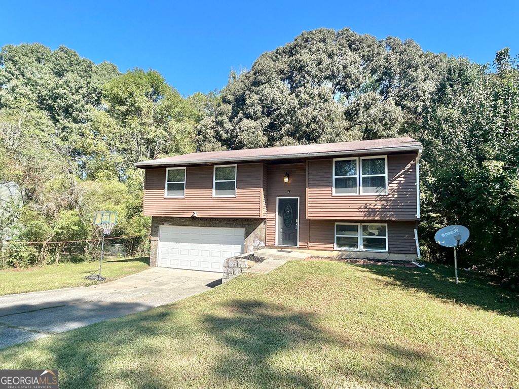 2877 SW Woodburn Court SW, College Park, GA 30349 — photo 2