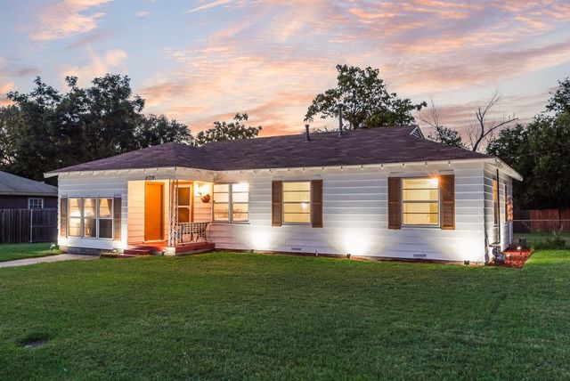 11719 Manon Drive, Balch Springs, TX 75180