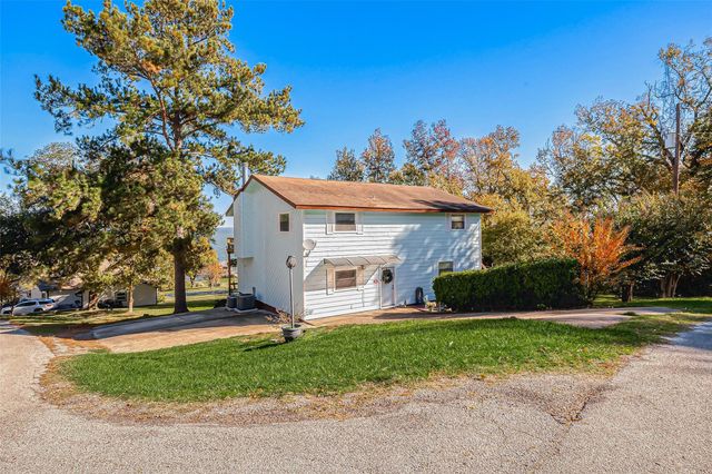 220 Hillcrest Drive, Coldspring, TX 77331