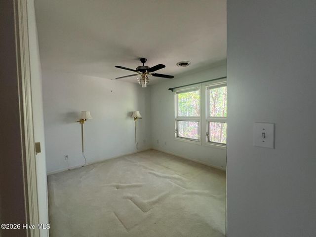 1551 Linden Road, Aberdeen, NC 28315