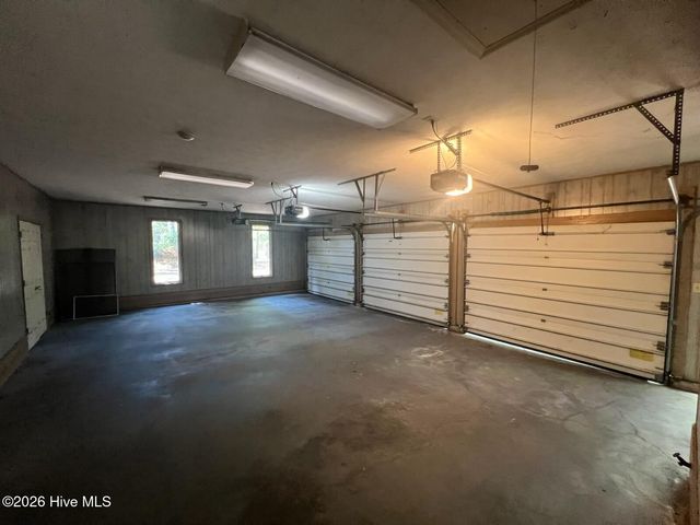 1551 Linden Road, Aberdeen, NC 28315