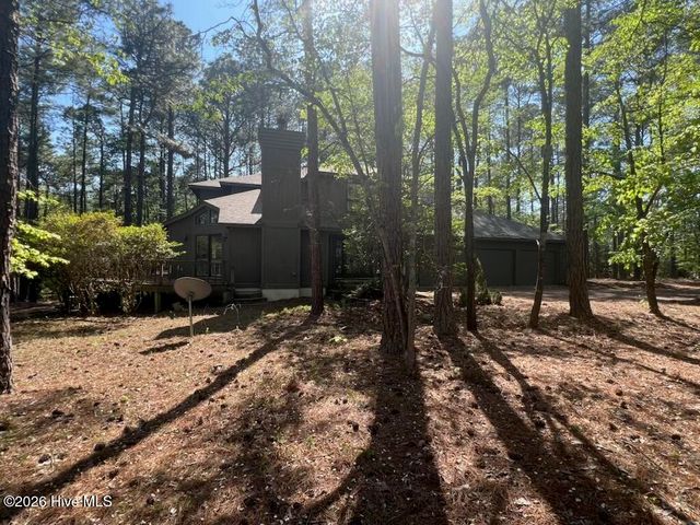 1551 Linden Road, Aberdeen, NC 28315