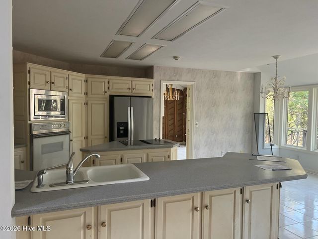 1551 Linden Road, Aberdeen, NC 28315