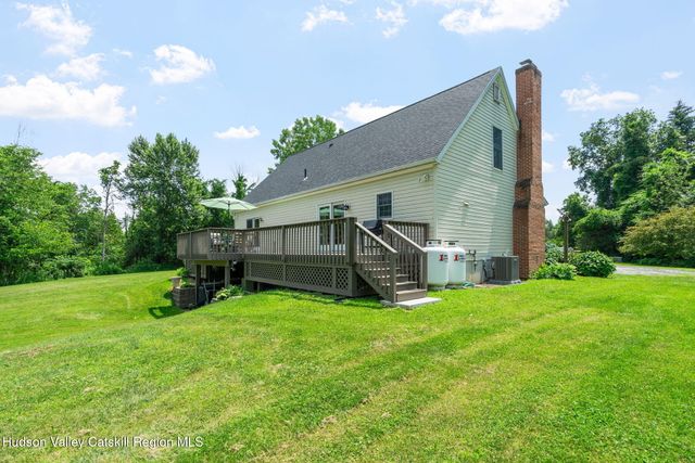 58 Van Deusen Road, Hudson, NY 12534