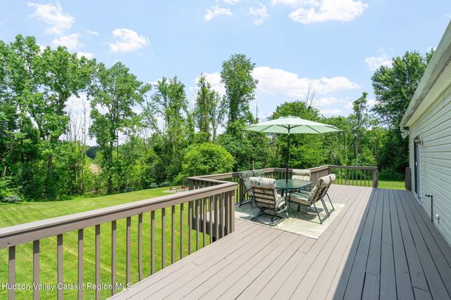 58 Van Deusen Road, Hudson, NY 12534