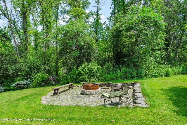 58 Van Deusen Road, Hudson, NY 12534