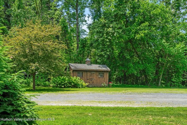 58 Van Deusen Road, Hudson, NY 12534