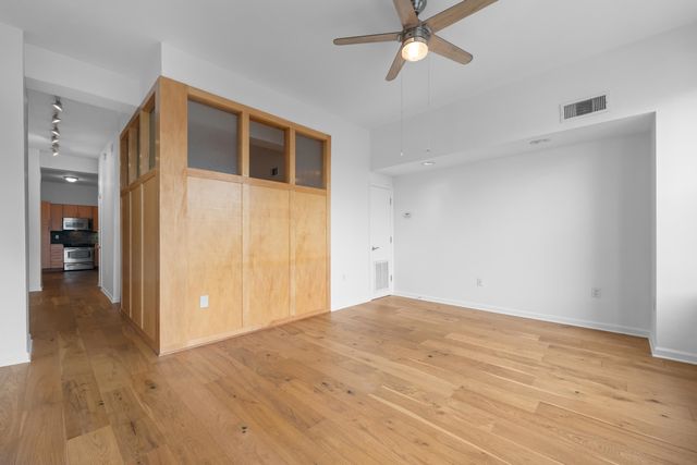66 Monroe Ave Apt 301, Memphis, TN 38103