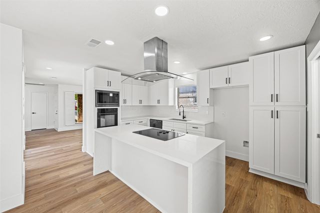 12210 Waldemar Drive, Houston, TX 77077