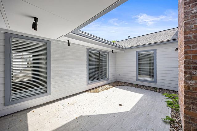 12210 Waldemar Drive, Houston, TX 77077